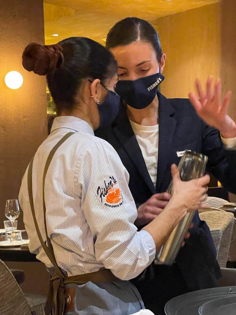 uniforme restaurante moderno